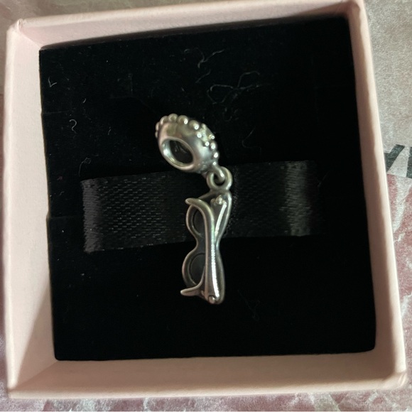 Pandora Sunglasses Charm - Picture 2 of 2